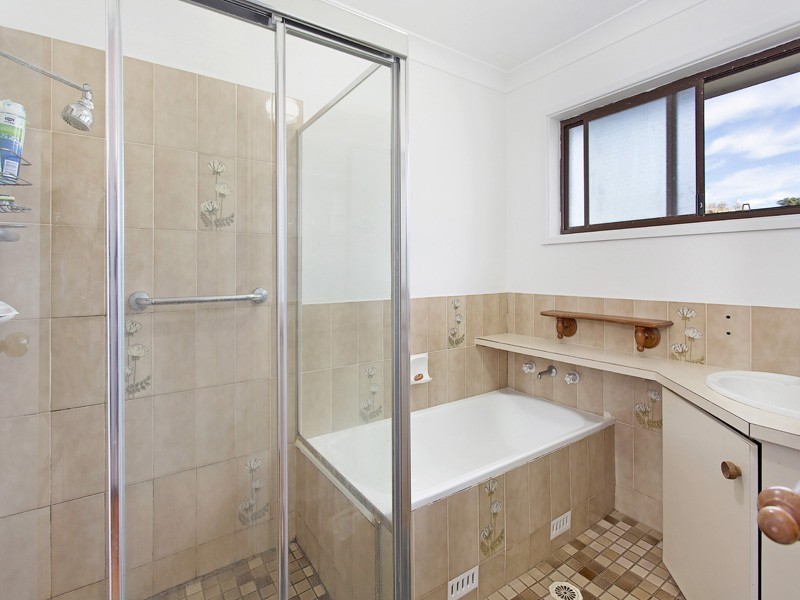 26 South Kiama Drive, Kiama Heights NSW 2533