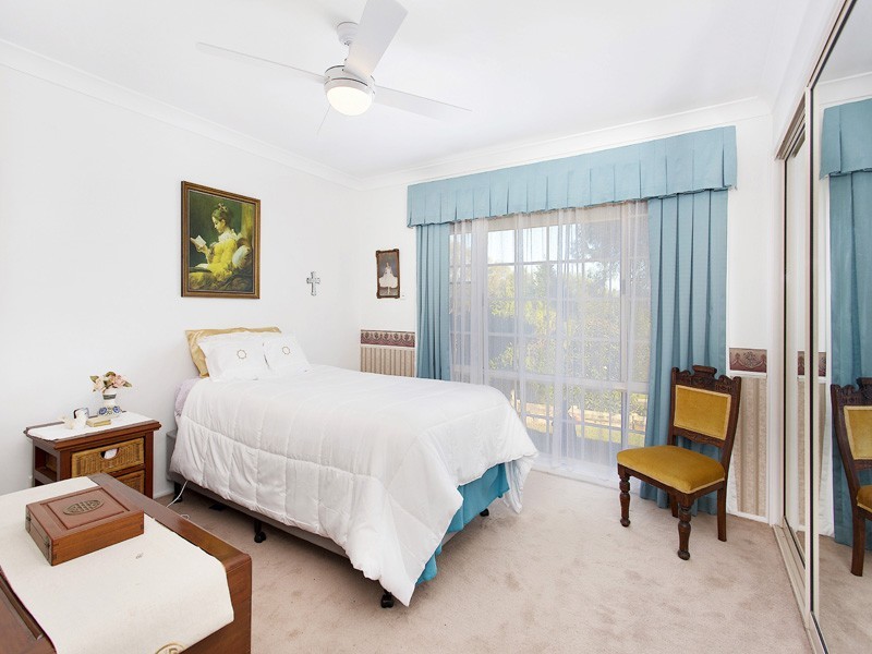 49 Barton Drive, Kiama Downs NSW 2533