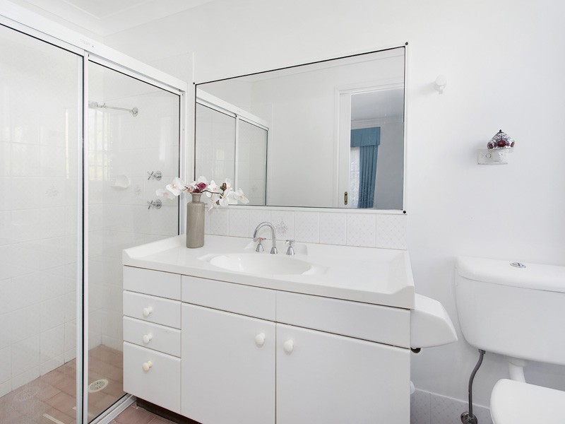 49 Barton Drive, Kiama Downs NSW 2533