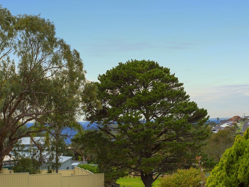 100 Riverside Drive, Kiama Downs NSW 2533