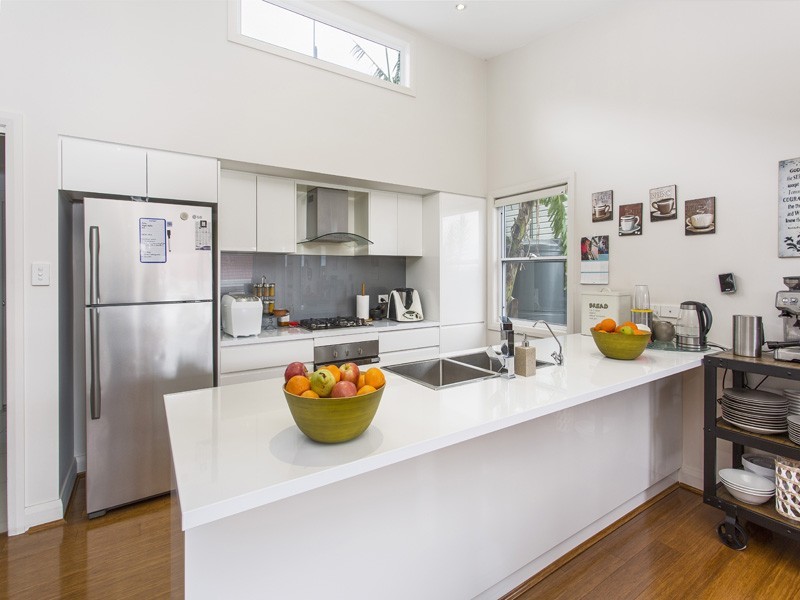 100 Riverside Drive, Kiama Downs NSW 2533