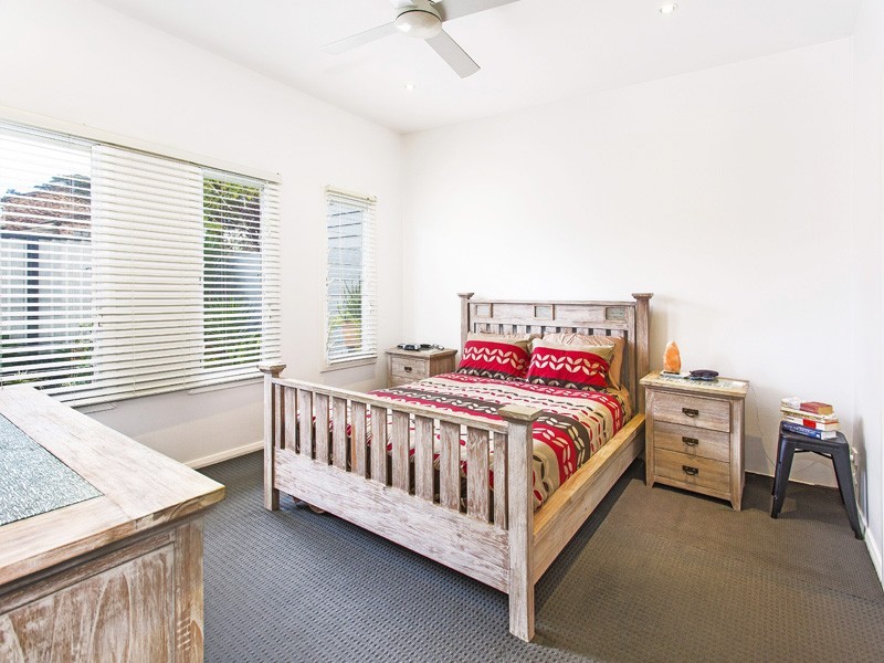 100 Riverside Drive, Kiama Downs NSW 2533