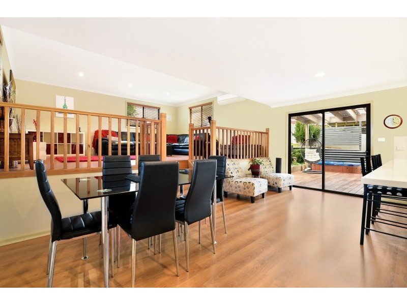 53 Barton Drive, Kiama Downs NSW 2533