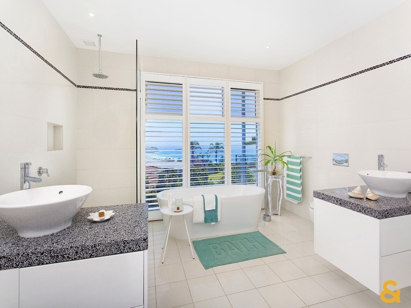 4 THE CIRCUIT, Kiama Downs NSW 2533