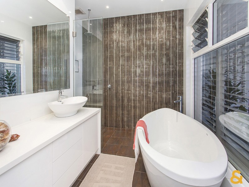 4 THE CIRCUIT, Kiama Downs NSW 2533