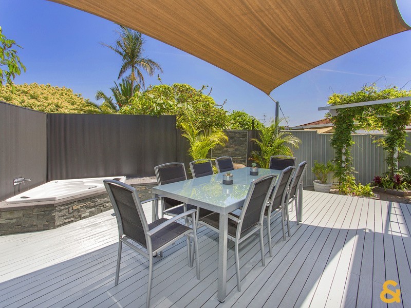 4 THE CIRCUIT, Kiama Downs NSW 2533