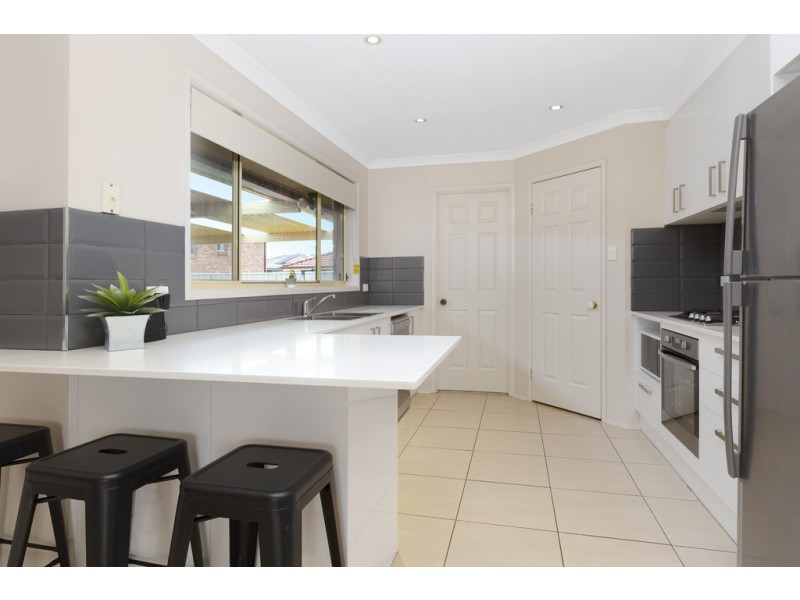 11 Stubbs Road, Albion Park NSW 2527