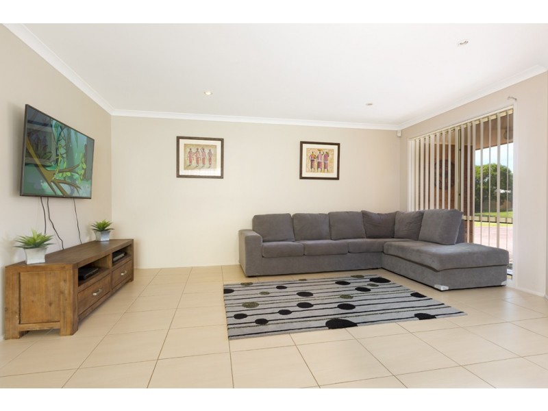 11 Stubbs Road, Albion Park NSW 2527