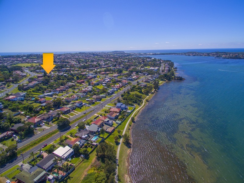 94 Lake Heights Road, Lake Heights NSW 2502