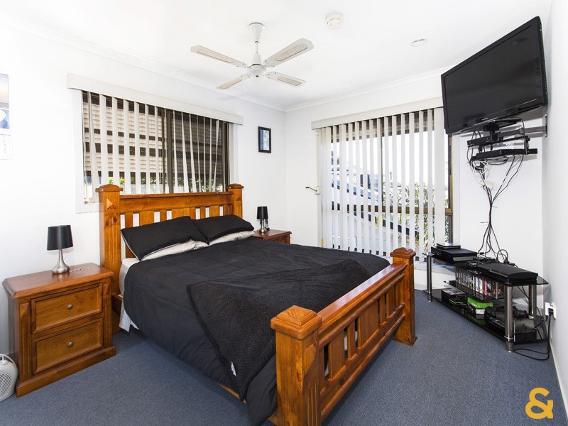 94 Lake Heights Road, Lake Heights NSW 2502