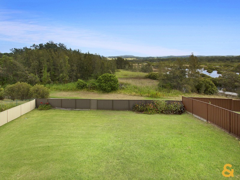 32 Cameron Cres, Kiama Downs NSW 2533