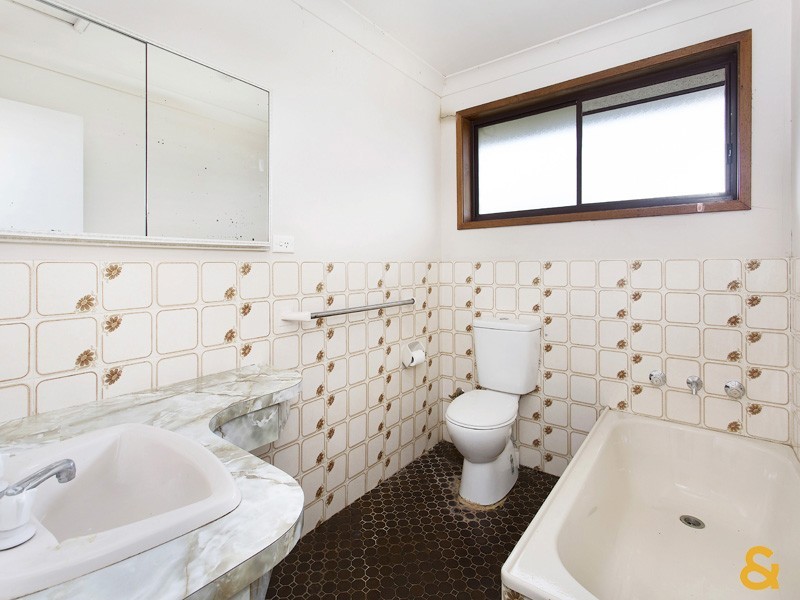 32 Cameron Cres, Kiama Downs NSW 2533