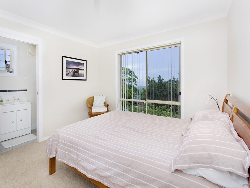 46 Barton Drive, Kiama Downs NSW 2533