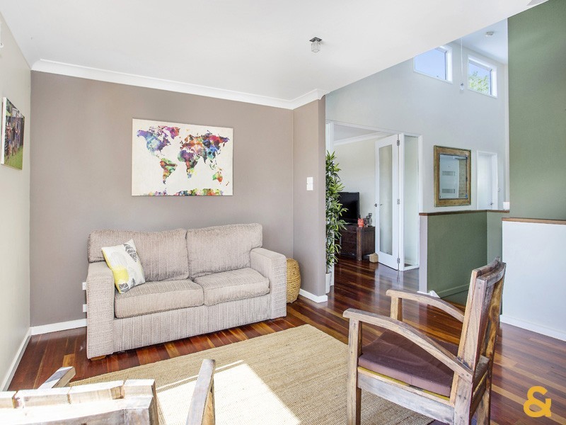42 Banksia Drive, Kiama NSW 2533