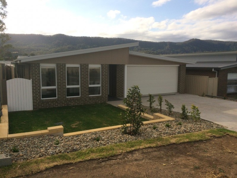 142 Horsley Drive, Horsley NSW 2530