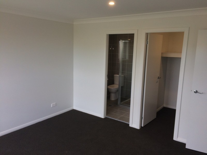 142 Horsley Drive, Horsley NSW 2530