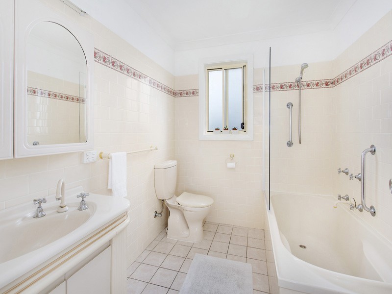 46 Barton Drive, Kiama Downs NSW 2533
