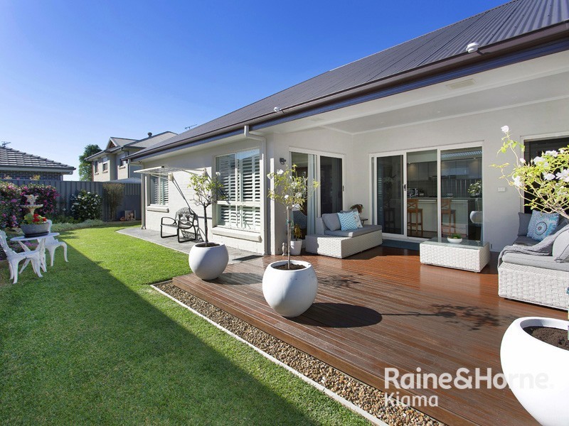 9 Riverside cres, Haywards Bay NSW 2530