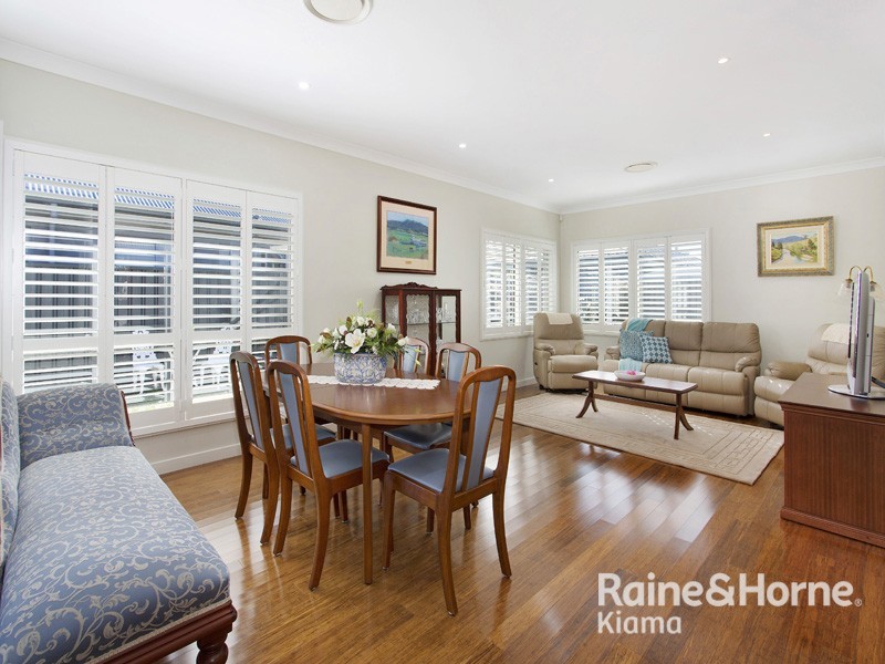 9 Riverside cres, Haywards Bay NSW 2530