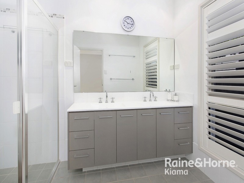 9 Riverside cres, Haywards Bay NSW 2530