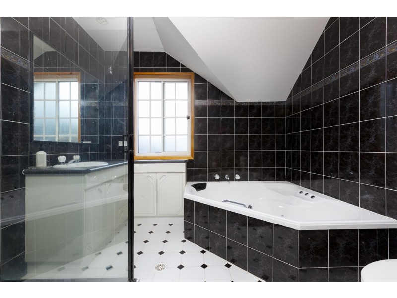 34 McBrien Drive, Kiama Downs NSW 2533