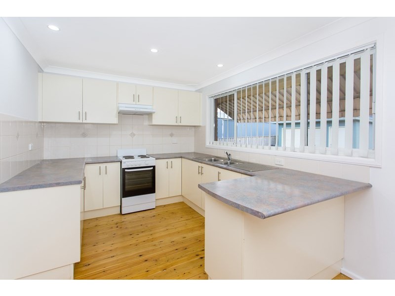 37 Johnson st, Kiama Downs NSW 2533