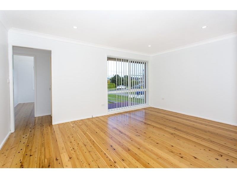 37 Johnson st, Kiama Downs NSW 2533
