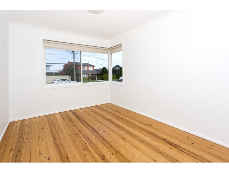 37 Johnson st, Kiama Downs NSW 2533