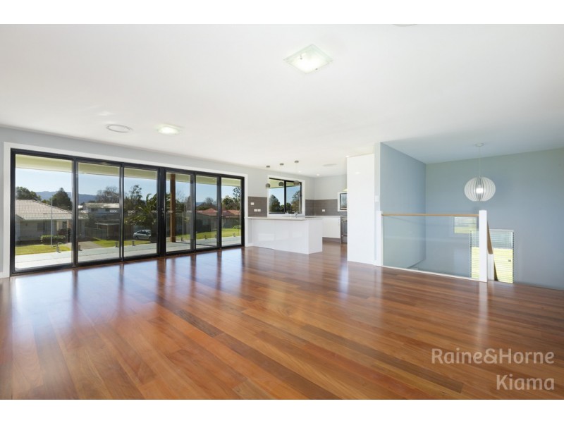 44 Lyrebird Drive, Nowra NSW 2541