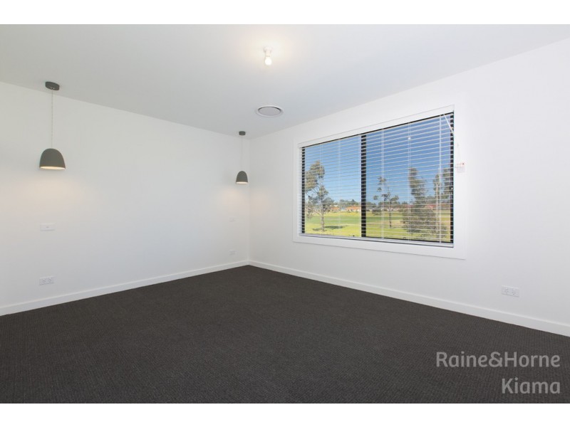 44 Lyrebird Drive, Nowra NSW 2541