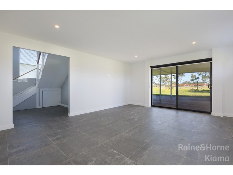 44 Lyrebird Drive, Nowra NSW 2541