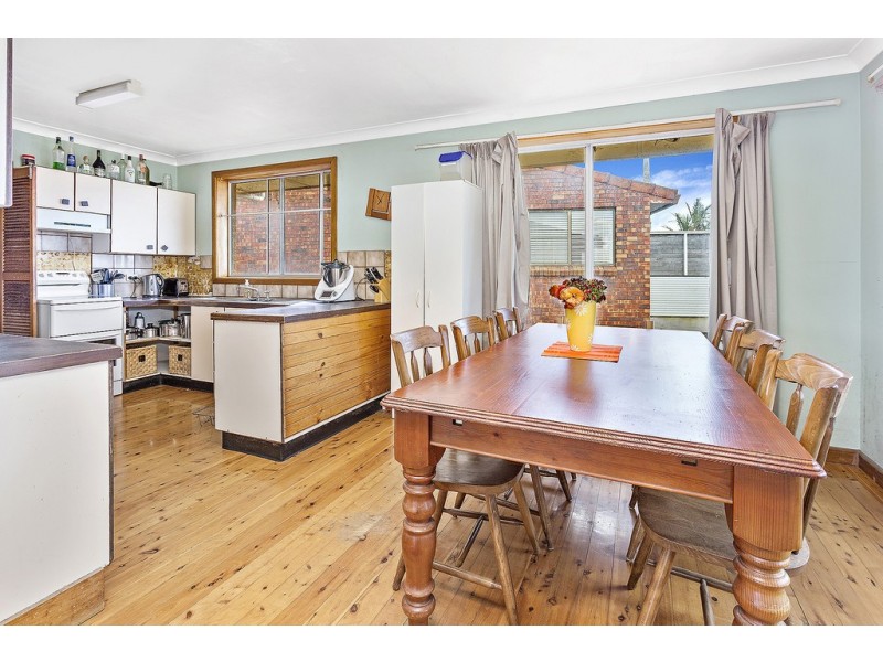 12 Hoolong Avenue, Kiama Downs NSW 2533