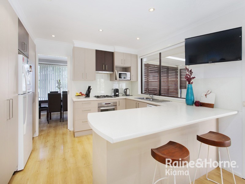 16 Hoskings Crescent, Kiama Downs NSW 2533