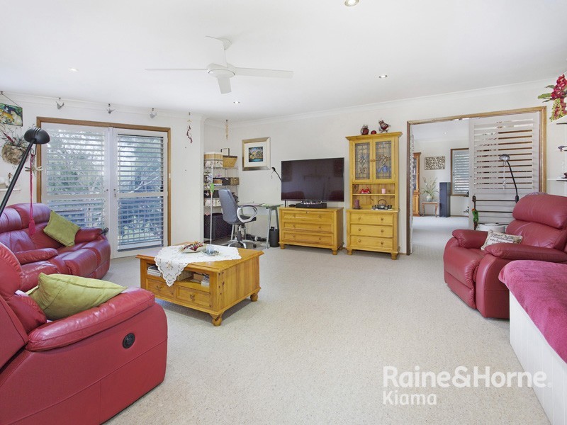 11 Ironbark Crescent, Kiama Downs NSW 2533