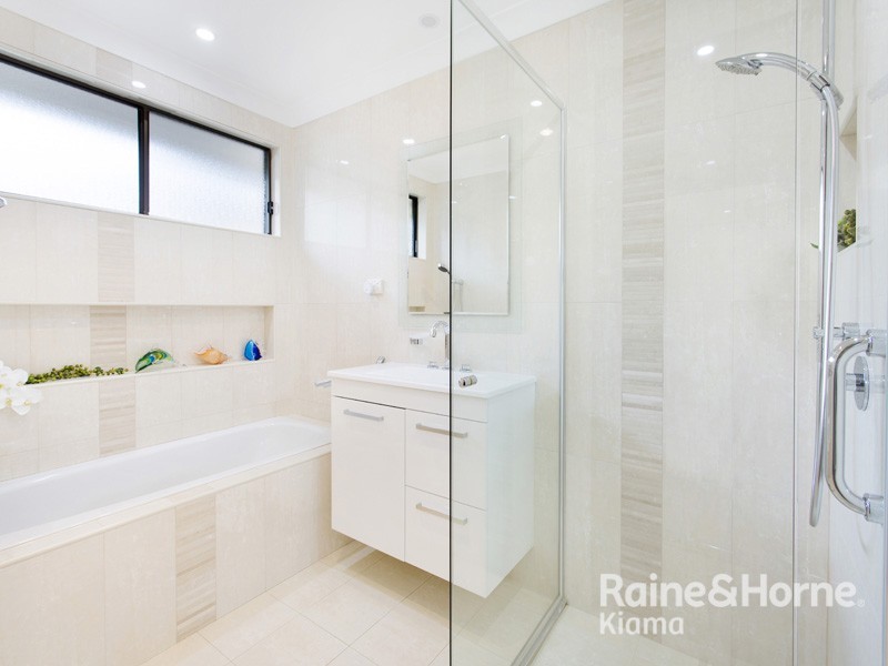 11 Ironbark Crescent, Kiama Downs NSW 2533