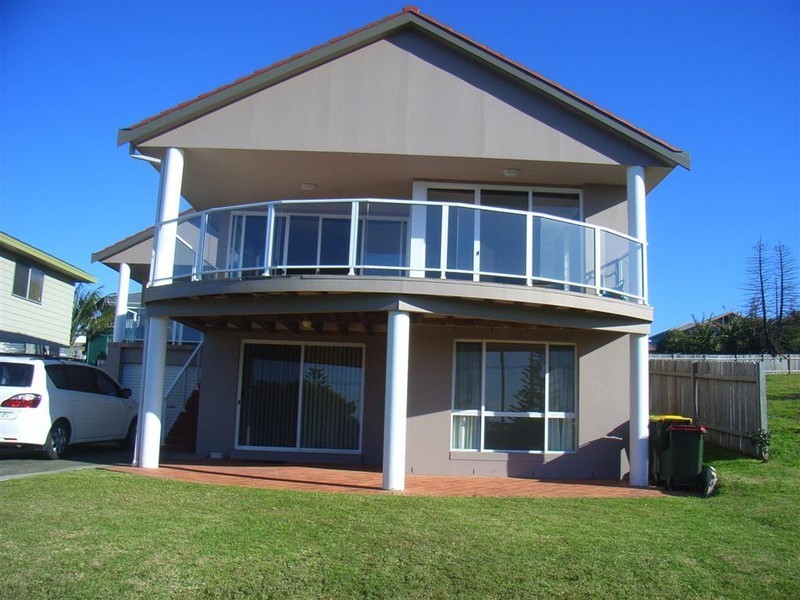 32 Tingira Cres, Kiama NSW 2533