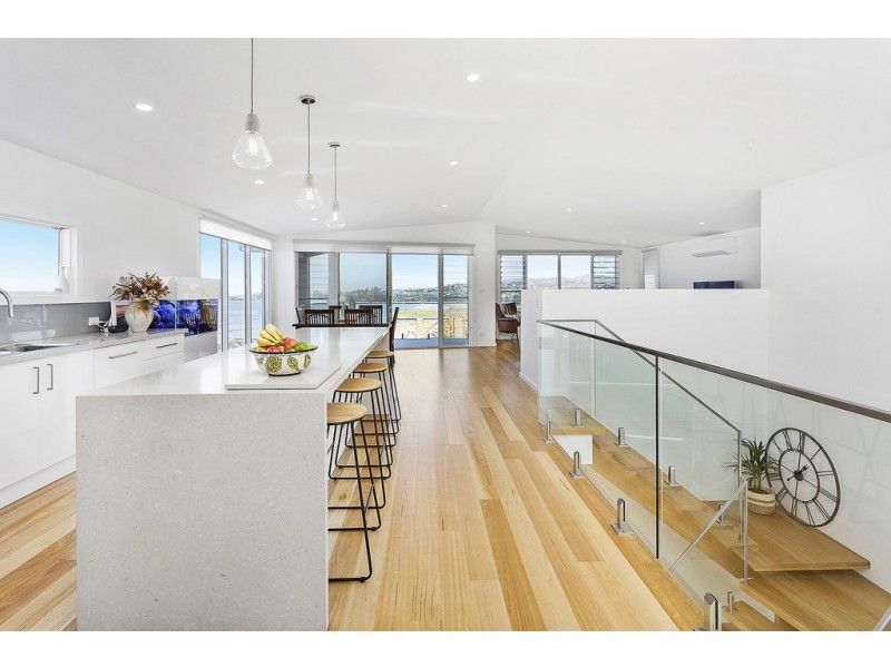 17 Darien Avenue, Kiama Downs NSW 2533