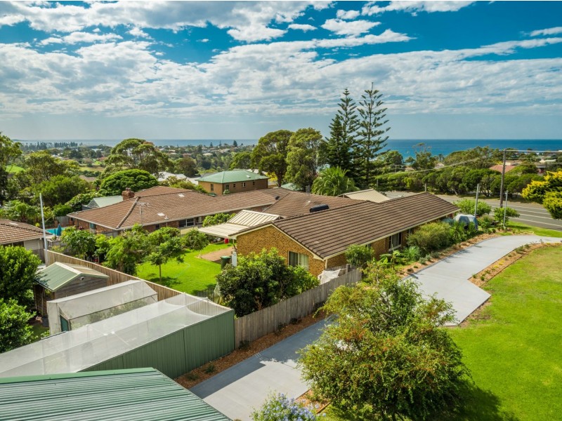 21 South Kiama Drive, Kiama Heights NSW 2533