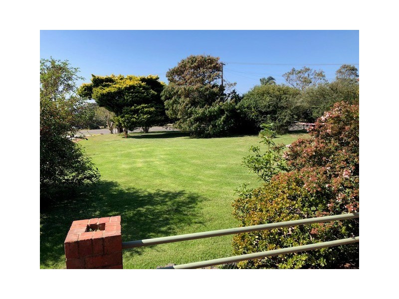 21 South Kiama Drive, Kiama Heights NSW 2533
