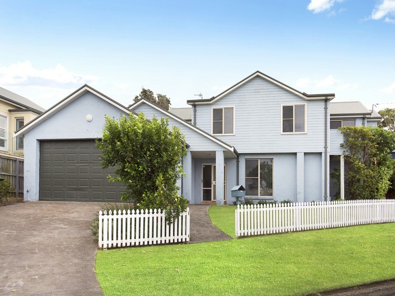 21 Anembo Crescent, Kiama Heights NSW 2533