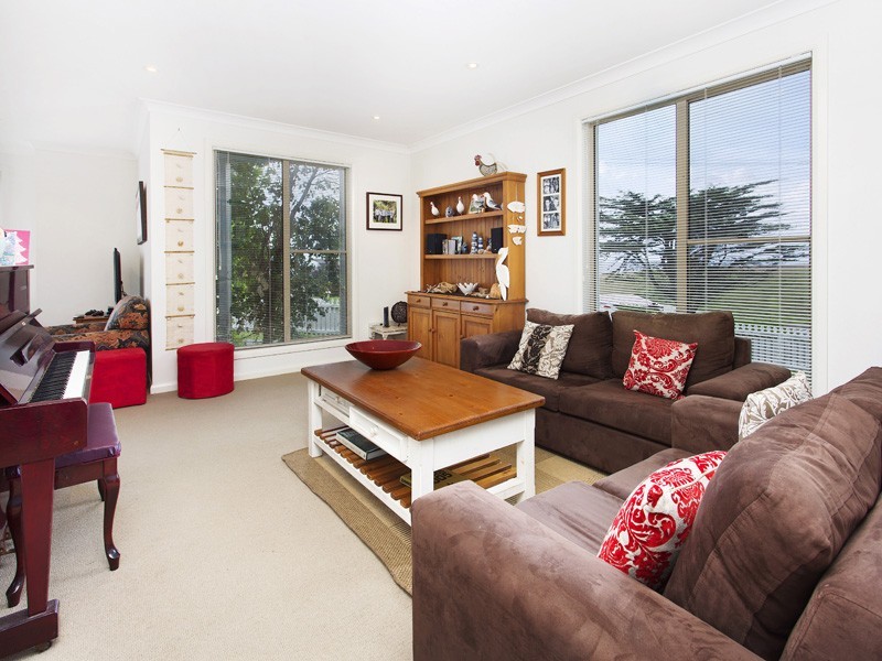 21 Anembo Crescent, Kiama Heights NSW 2533