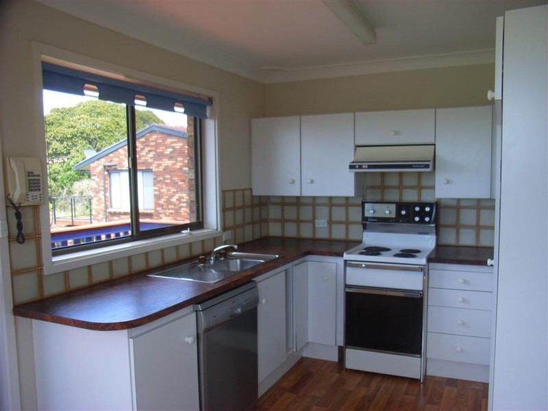 22 Anembo Cres, Kiama Heights NSW 2533