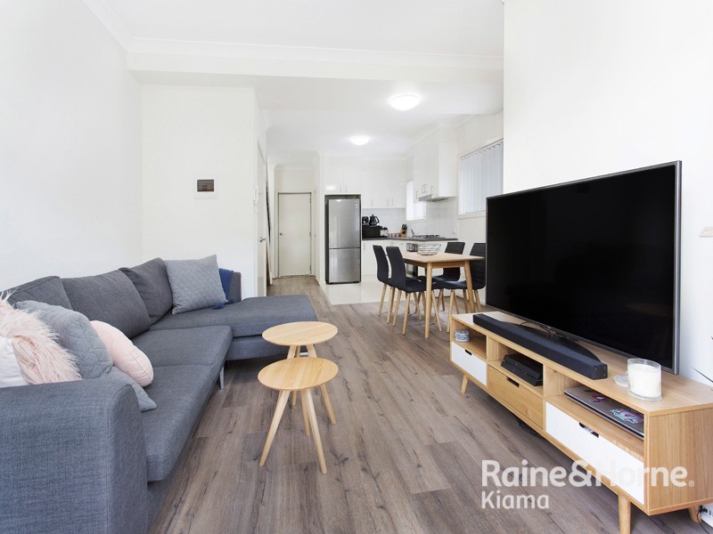 8/125 Lake Entrance Road, Barrack Heights NSW 2528