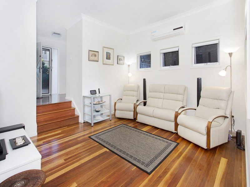 7 Love Street, Kiama NSW 2533