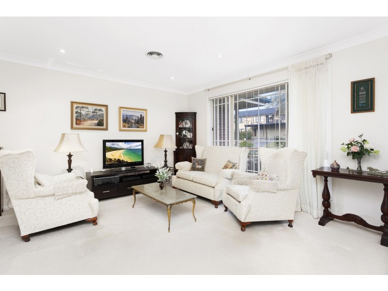 11 MOONA AVENUE, Kiama Downs NSW 2533