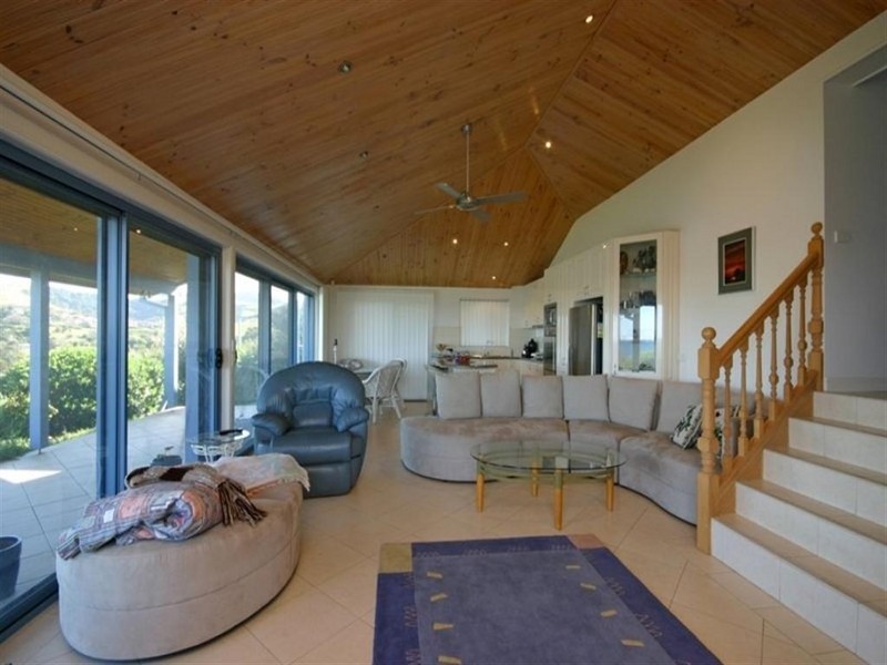 2/93 Tingira Cres, Kiama NSW 2533