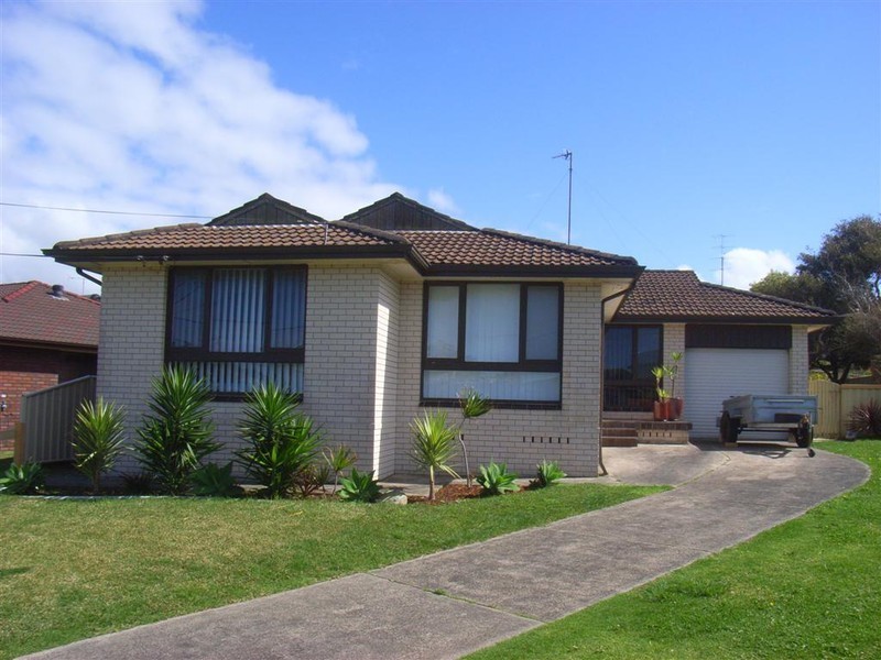 1 Holt Street, Kiama Downs NSW 2533