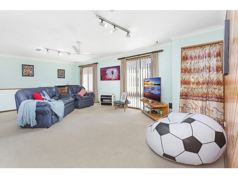 110 Riverside Drive, Kiama Downs NSW 2533