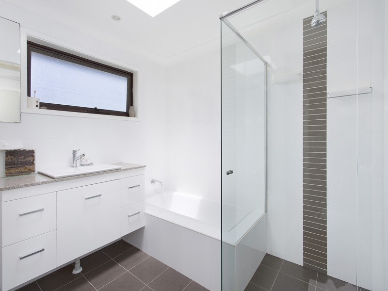 19 Lindsay Avenue, Kiama Downs NSW 2533