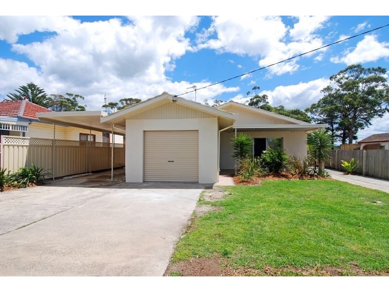 12 Charles Ave, Minnamurra NSW 2533